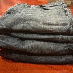 Men’s lucky brand athletic fit jeans, four pairs 34 x 30 darker wash